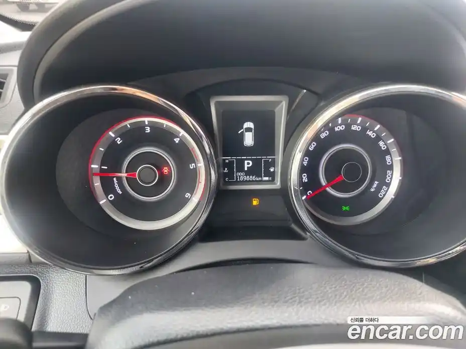 SsangYong TIBOLI 2015 1.6 Автомат в Москве № 1067849, фото 13