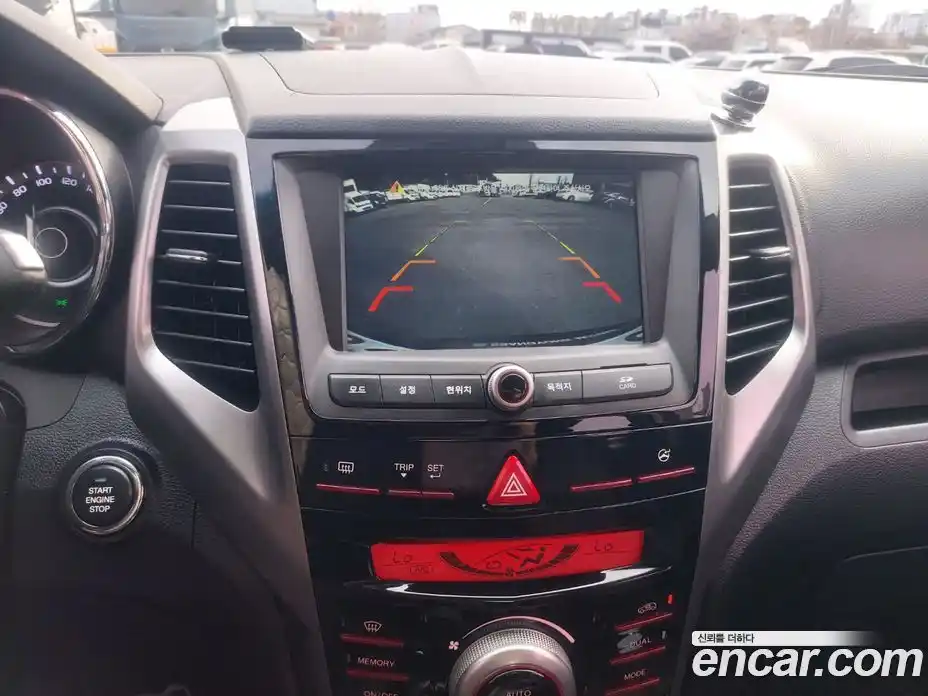 SsangYong TIBOLI 2015 1.6 Автомат в Москве № 1067849, фото 14