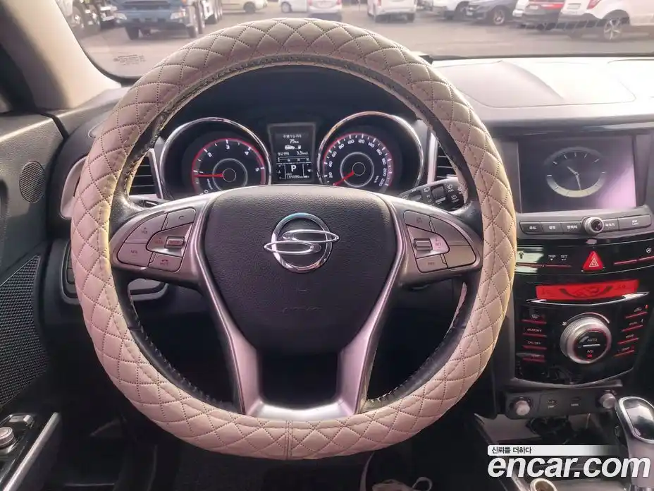 SsangYong TIBOLI 2015 1.6 Автомат в Москве № 1067849, фото 17