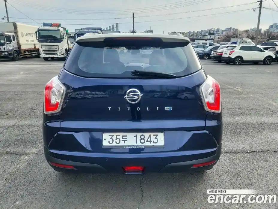 SsangYong TIBOLI 2015 1.6 Автомат в Москве № 1067849, фото 5