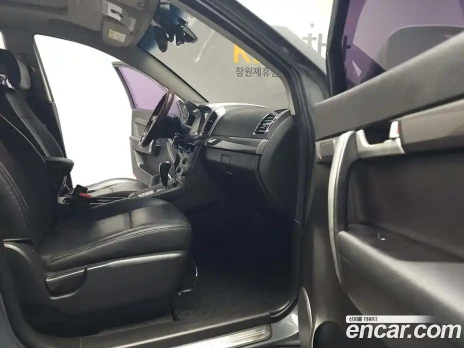 Chevrolet Captiva 2011 2.2 Автомат в Москве № 1081828, фото 12