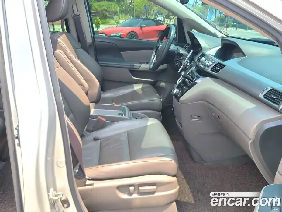 Honda Odyssey 2012 3.5 гидро в Москве № 1085915, фото 8