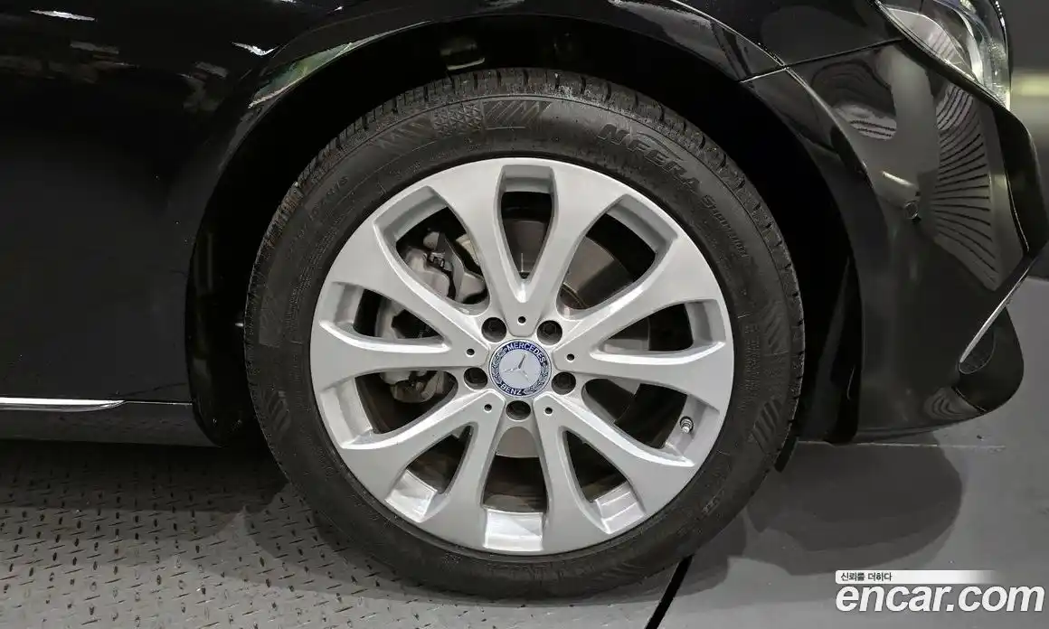 Mercedes-Benz E-Class 2018 1.9 гидро в Москве № 141782, фото 5