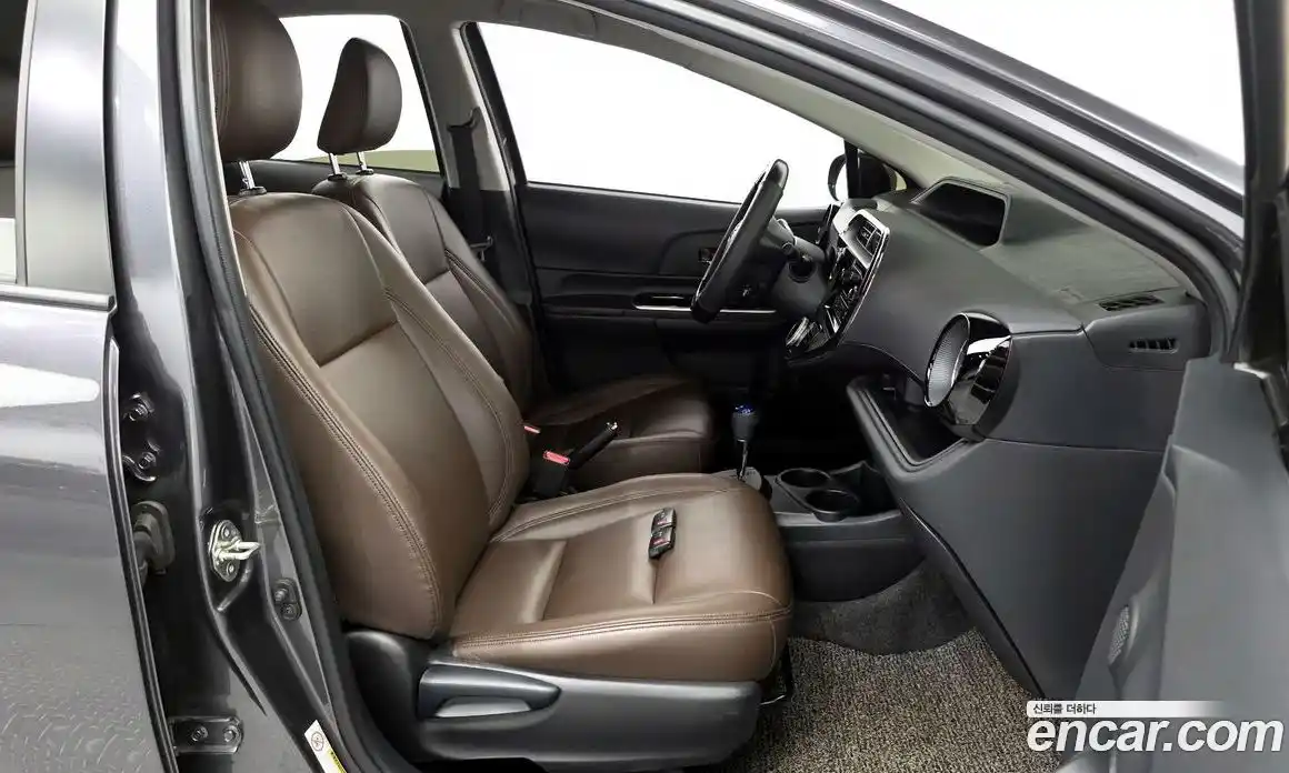 Toyota Prius 2018 1.5 гидро в Москве № 155650, фото 10