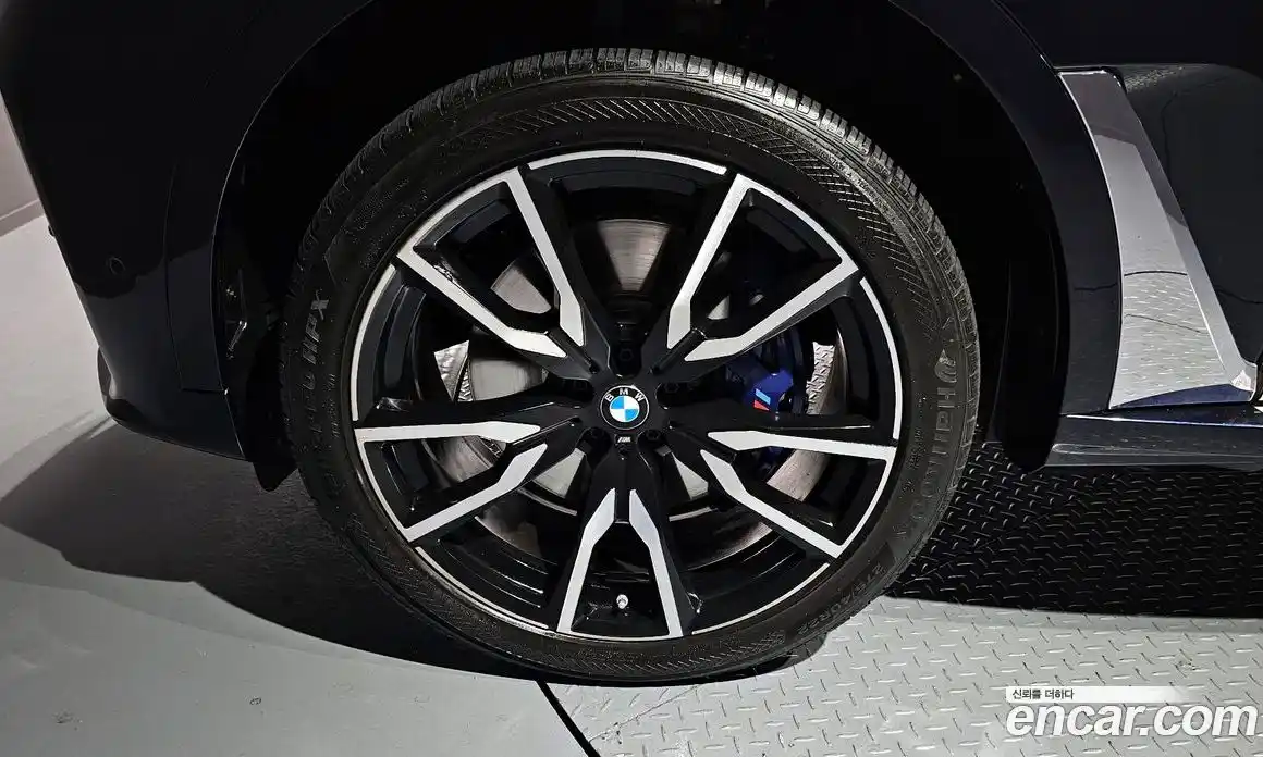 BMW X7 2021 3.0 гидро в Москве № 158608, фото 5