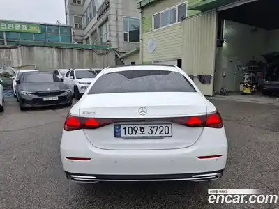 Mercedes-Benz E-Class 2024 2.0 гидро в Москве № 160225, миниатюра 5