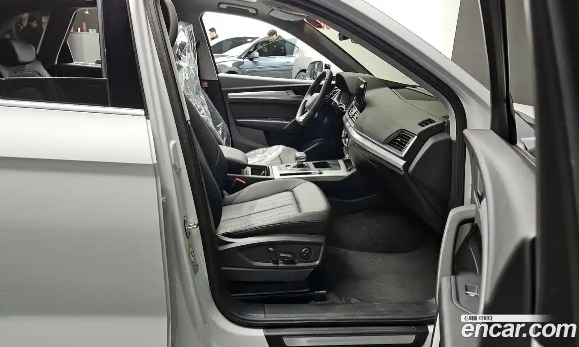 Audi Q5 2024 2.0 гидро в Москве № 162337, фото 11
