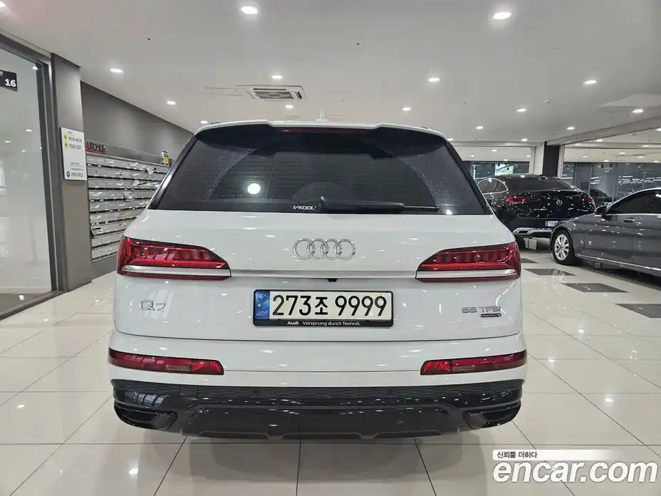 Audi Q7 2021 3.0 гидро в Москве № 164106, фото 4
