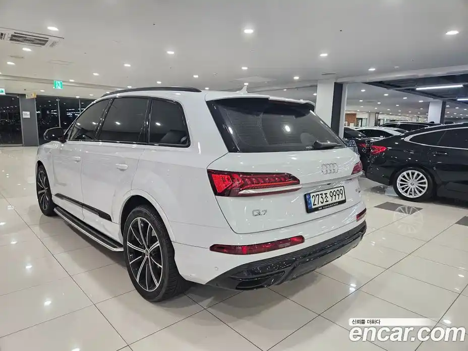 Audi Q7 2021 3.0 гидро в Москве № 164106, фото 9