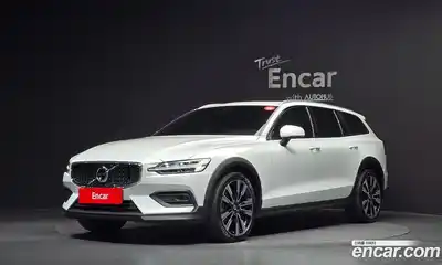 Volvo V60, 2021