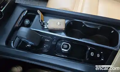 Volvo V60 2021 2.0 гидро в Москве № 164579, миниатюра 9