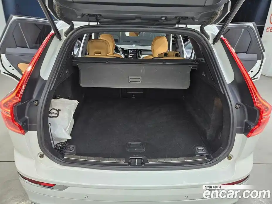 Volvo XC60 2019 2.0 гидро в Москве № 164600, фото 19