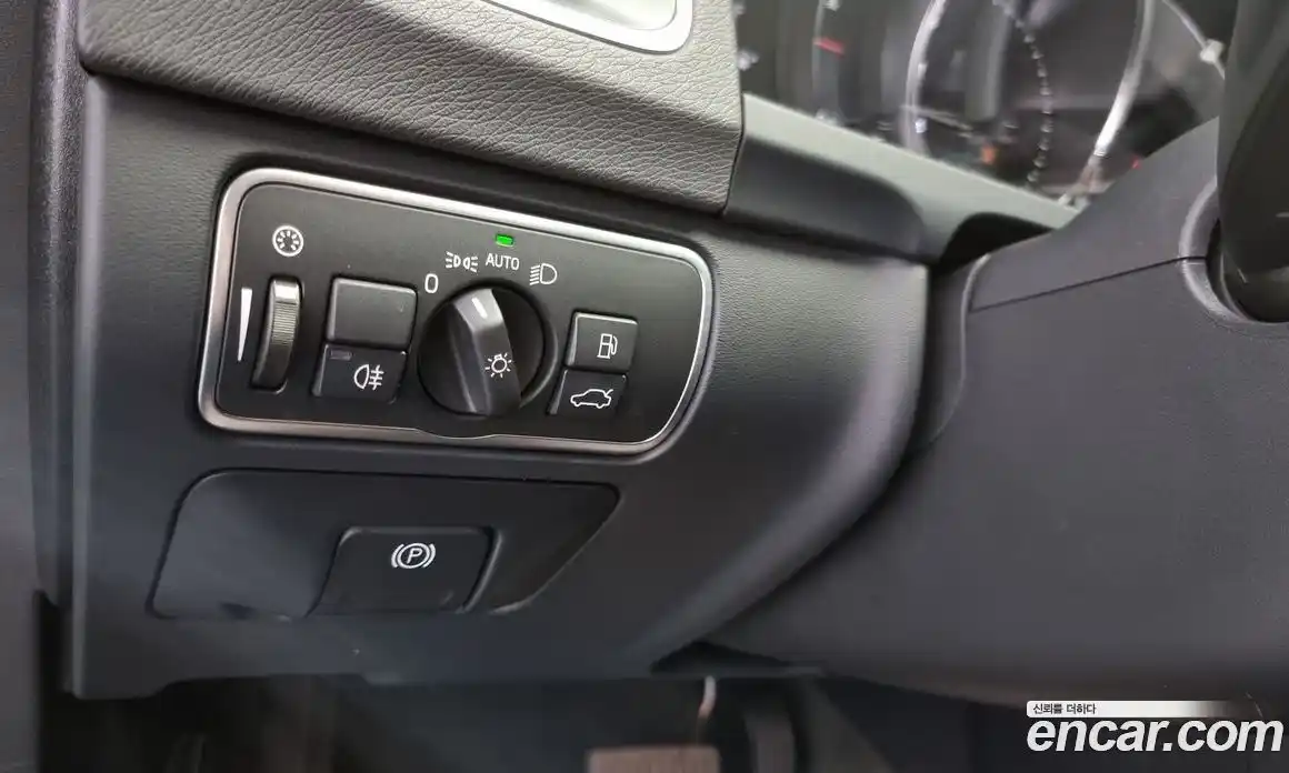 Volvo V60 2016 2.0 гидро в Москве № 164620, фото 18