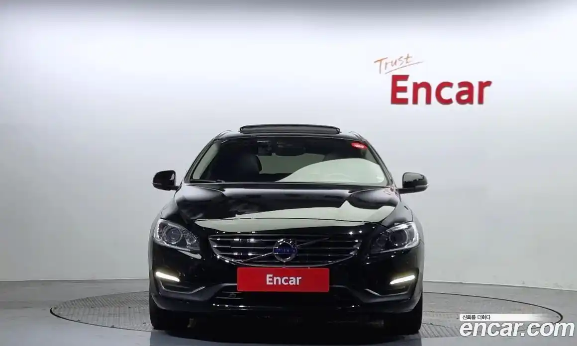 Volvo V60 2016 2.0 гидро в Москве № 164620, фото 3