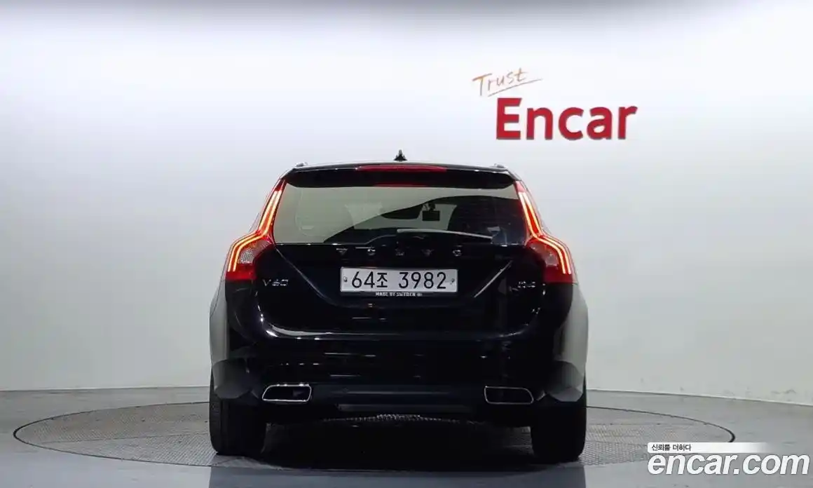 Volvo V60 2016 2.0 гидро в Москве № 164620, фото 4