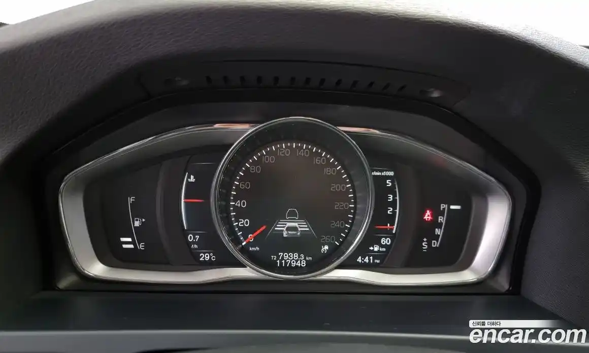 Volvo V60 2016 2.0 гидро в Москве № 164620, фото 8