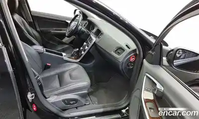 Volvo V60 2016 2.0 гидро в Москве № 164620, миниатюра 10