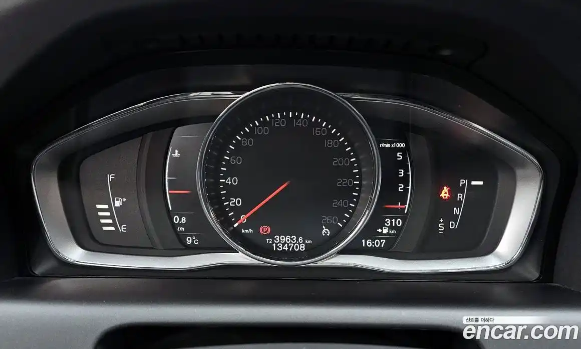 Volvo XC60 2016 2.0 гидро в Москве № 164679, фото 8