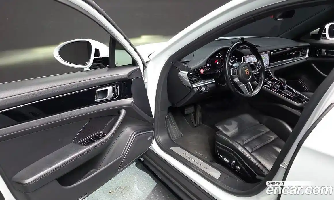 Porsche Panamera 2018 3.0 гидро в Москве № 165672, фото 11