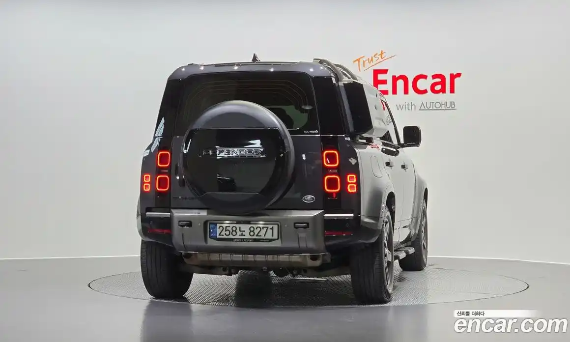 Land Rover Defender 2021 2.0 гидро в Москве № 166170, фото 4