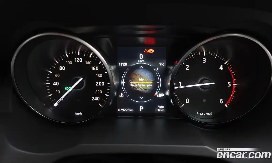 Land Rover Range-Rover Evoque 2018 2.0 гидро в Москве № 166277, фото 8