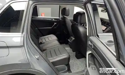 Volkswagen Tiguan 2023 2.0 гидро в Москве № 168634, миниатюра 12