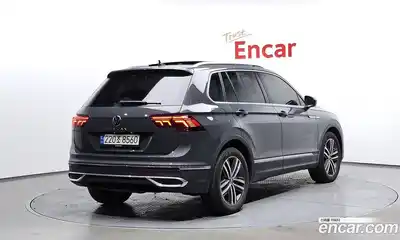 Volkswagen Tiguan 2023 2.0 гидро в Москве № 168634, миниатюра 2