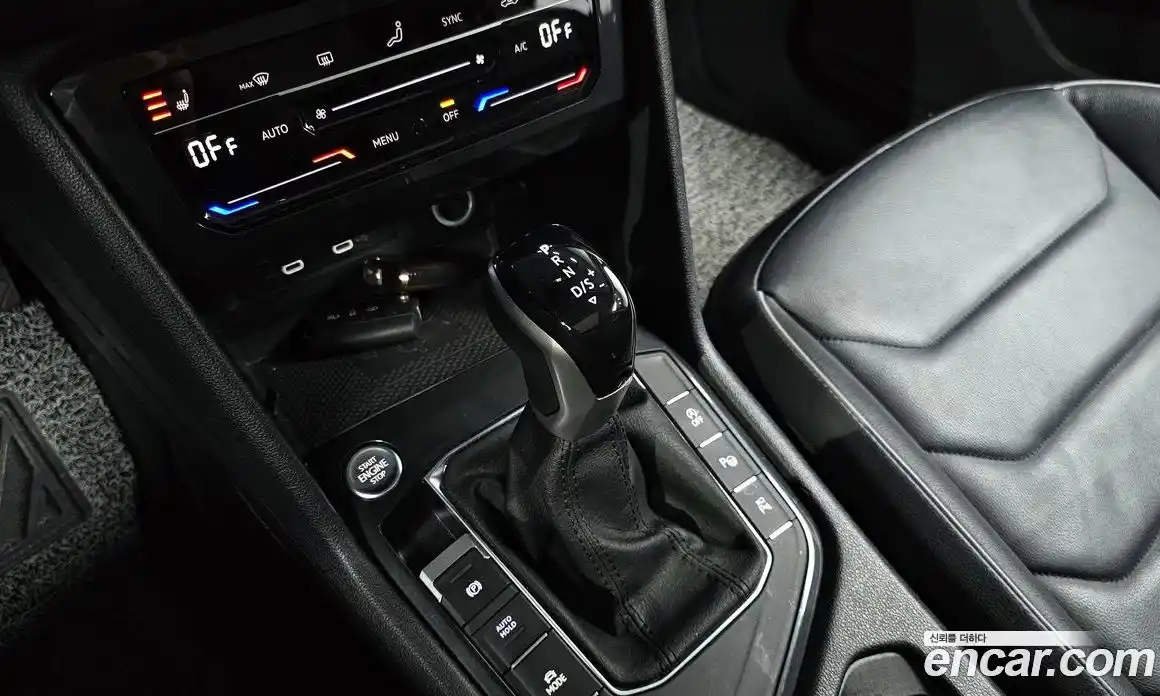 Volkswagen Tiguan 2023 2.0 гидро в Москве № 168634, фото 9