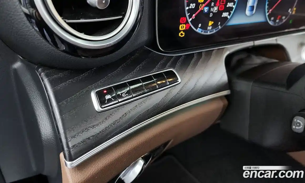Mercedes-Benz E-Class 2019 2.0 гидро, фото 16