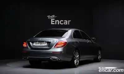 Mercedes-Benz E-Class 2019 2.0 гидро, миниатюра 2