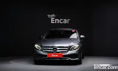 Mercedes-Benz E-Class 2019 2.0 гидро, миниатюра 3