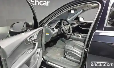 Audi Q7 2019 2.0 гидро в Москве № 183614, миниатюра 10
