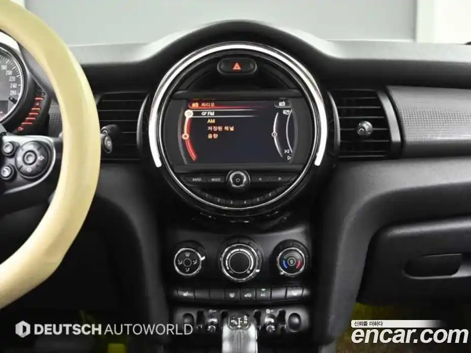 Mini Cooper 2015 1.5 гидро в Москве № 190642, фото 14