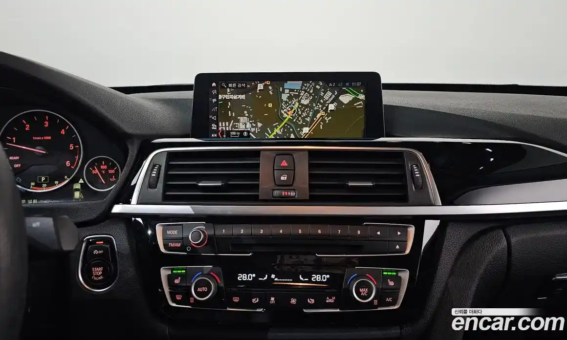 BMW 3-Series 2018 2.0 Автомат в Москве № 192560, фото 14