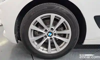 BMW 3-Series 2018 2.0 Автомат в Москве № 192560, миниатюра 5