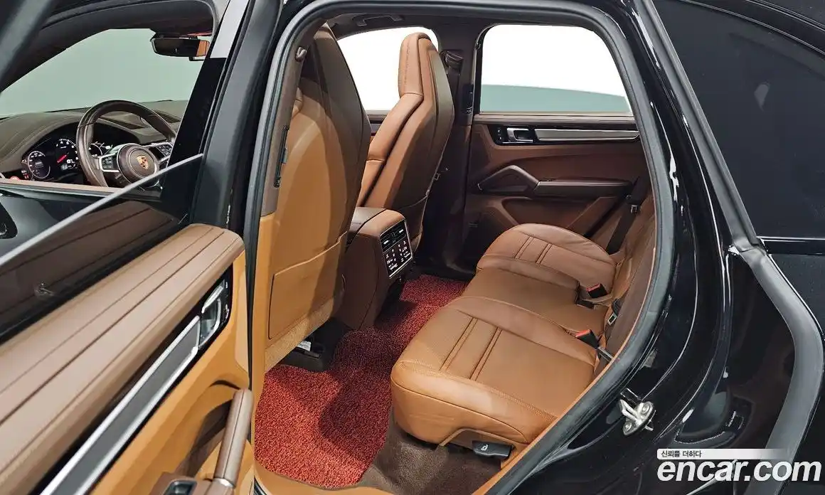 Porsche Cayenne 2023 3.0 гидро в Москве № 197510, фото 16