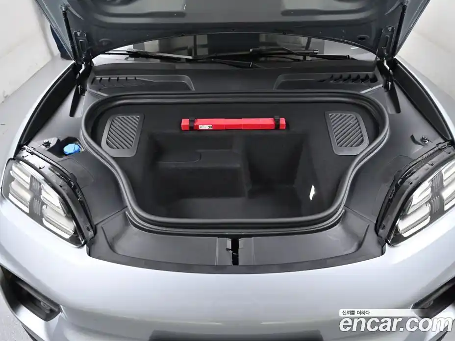 Porsche Macan 2025 0.1 гидро в Москве № 197737, фото 6
