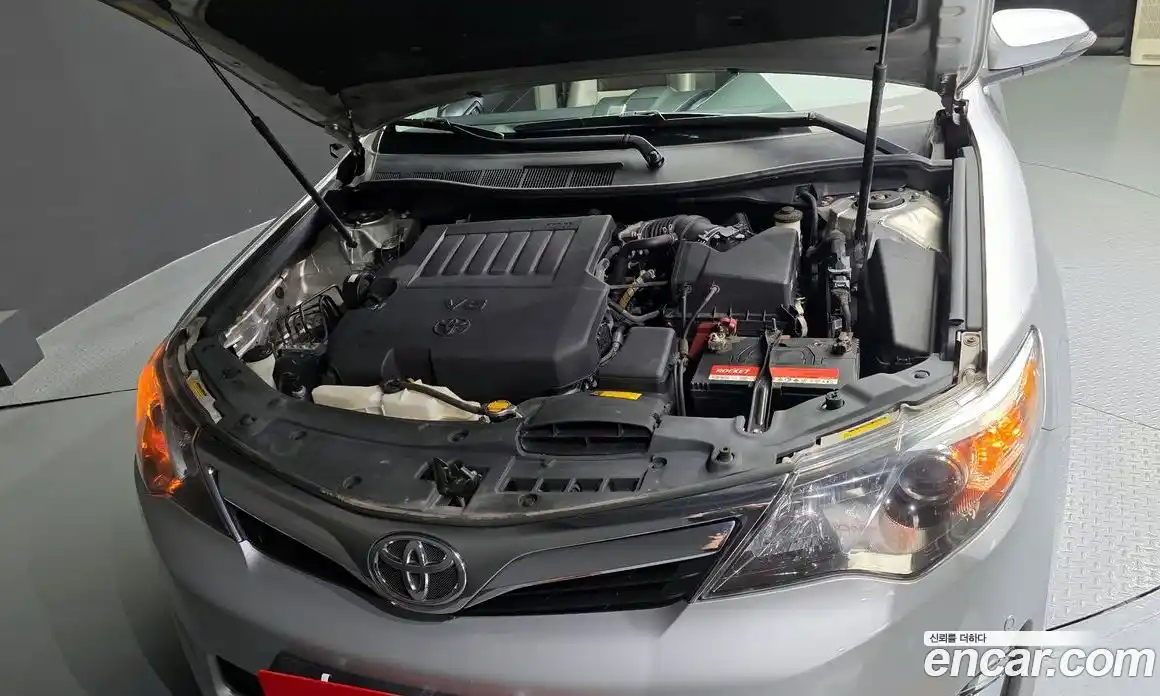 Toyota Camry 2013 3.5 гидро в Москве № 199681, фото 6