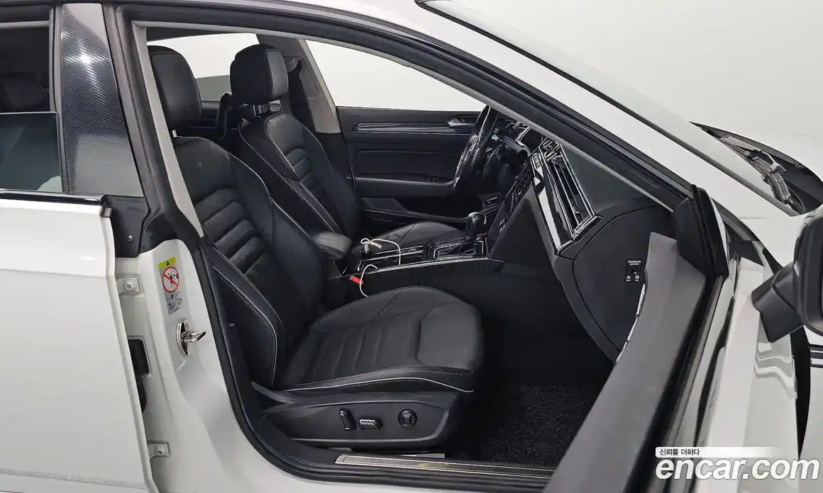 Volkswagen Arteon 2020 2.0 гидро в Москве № 214917, фото 10