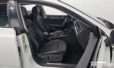 Volkswagen Arteon 2020 2.0 гидро в Москве № 214917, миниатюра 10