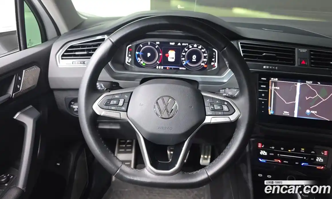 Volkswagen Tiguan 2022 2.0 гидро в Москве № 215088, фото 14