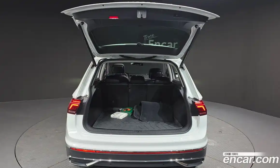 Volkswagen Tiguan 2022 2.0 гидро в Москве № 215088, фото 20