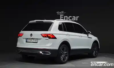 Volkswagen Tiguan 2022 2.0 гидро в Москве № 215088, миниатюра 2