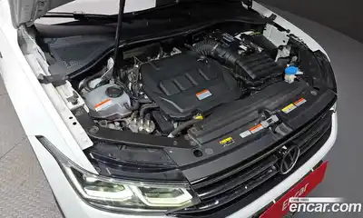 Volkswagen Tiguan 2022 2.0 гидро в Москве № 215088, миниатюра 6