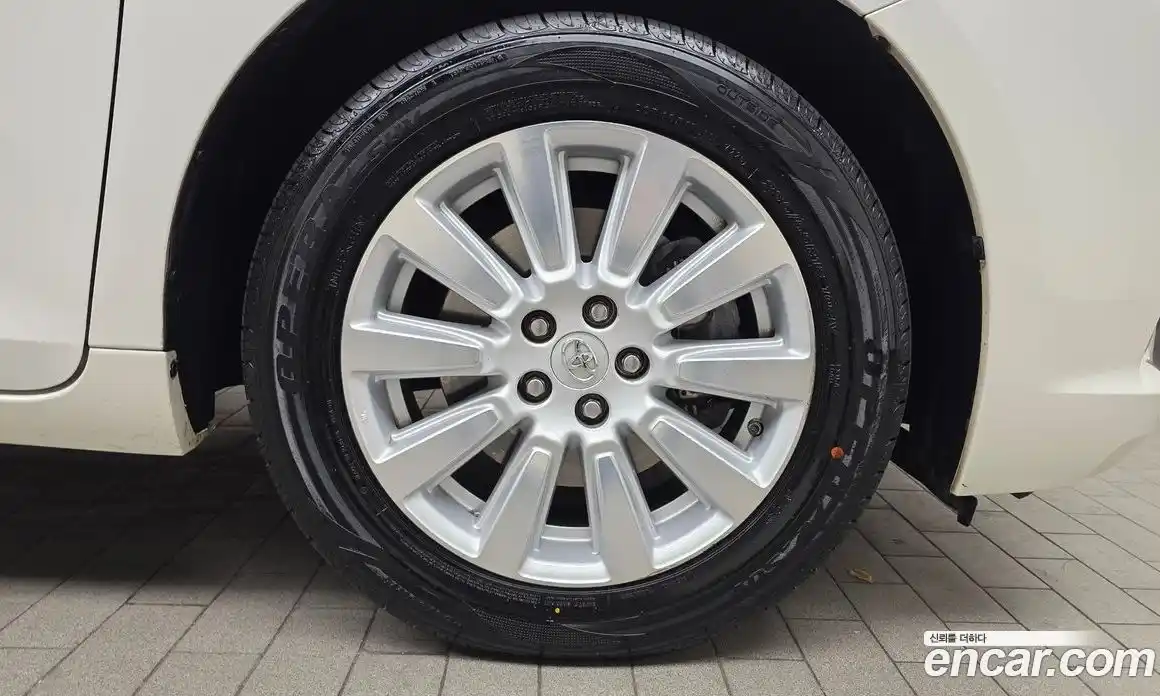 Toyota Sienna 2017 3.5 гидро в Москве № 215551, фото 5