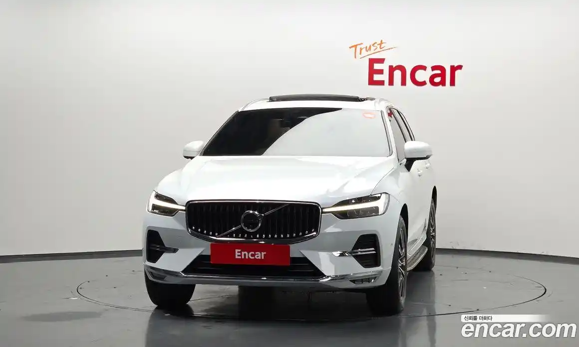 Volvo XC60 2022 2.0 гидро в Москве № 228058, фото 3