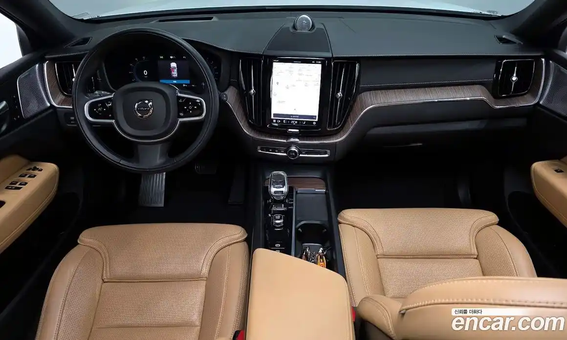 Volvo XC60 2022 2.0 гидро в Москве № 228058, фото 7