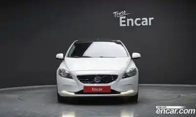 Volvo V40 2014 1.6 гидро в Москве № 230591, миниатюра 3