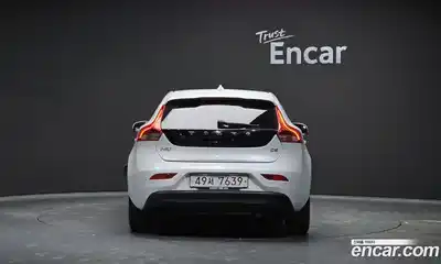 Volvo V40 2014 1.6 гидро в Москве № 230591, миниатюра 4