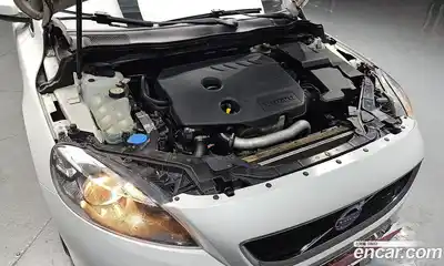 Volvo V40 2014 1.6 гидро в Москве № 230591, миниатюра 6